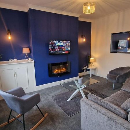 Cosy Home Perfect For Families And Contractors With Free Parking Ντάρλινγκτον Εξωτερικό φωτογραφία