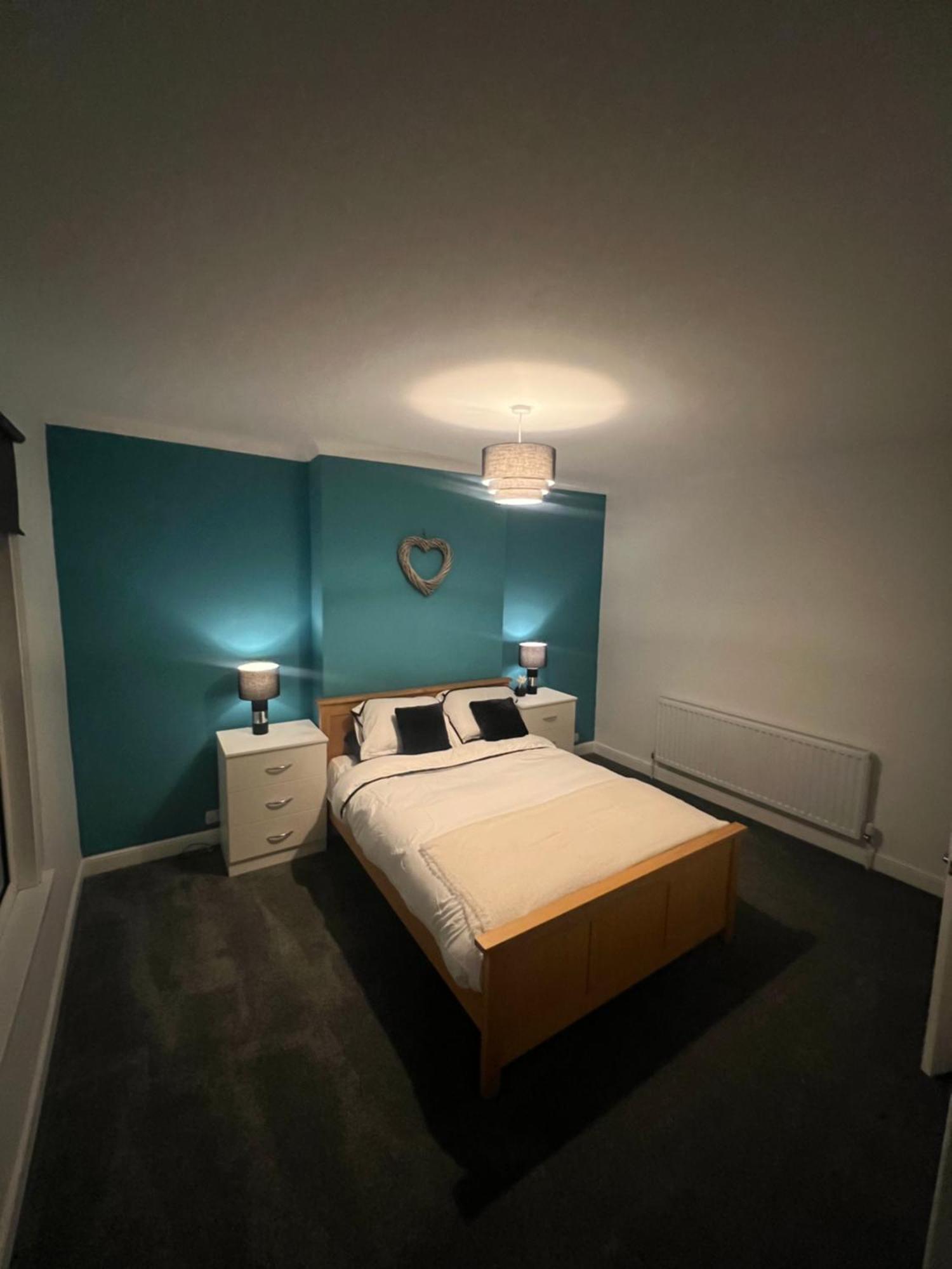 Cosy Home Perfect For Families And Contractors With Free Parking Ντάρλινγκτον Εξωτερικό φωτογραφία